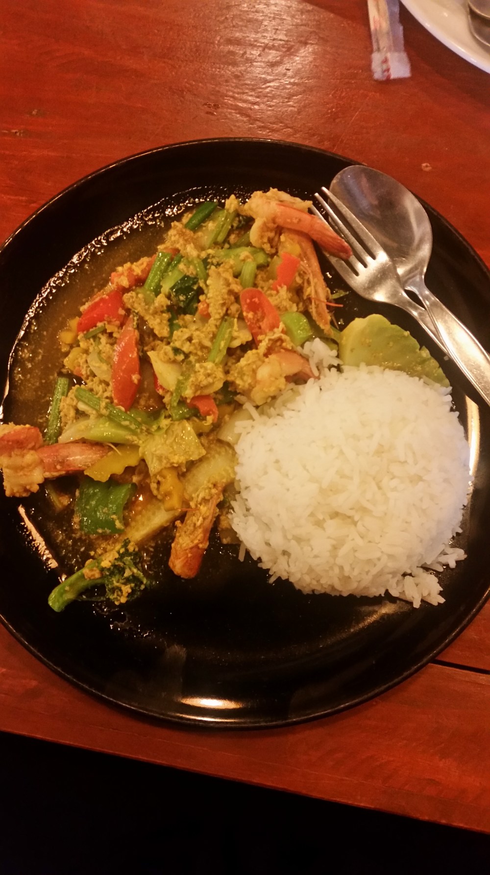 Fried shrimp with curry and rice